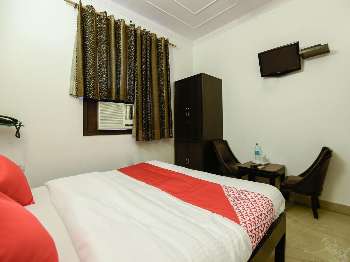 Hotel Amrit Villa Delhi  Eksteriør billede