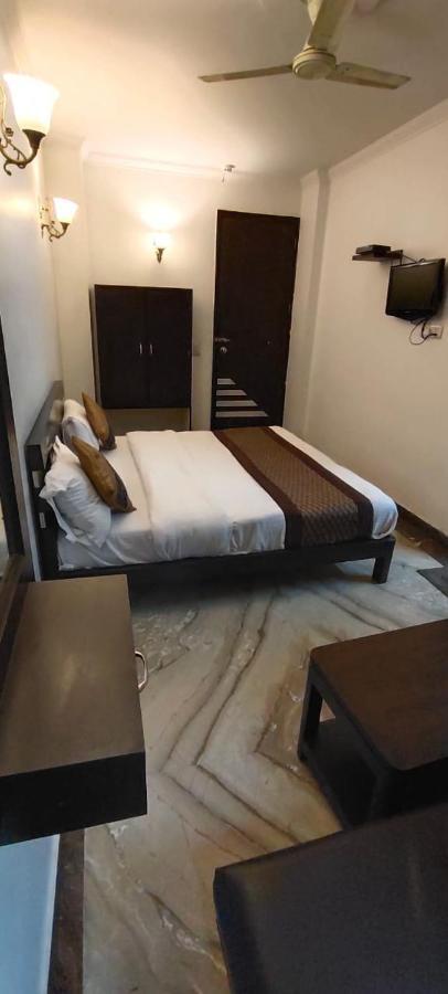 Hotel Amrit Villa Delhi  Eksteriør billede